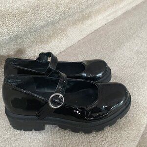 Steve Madden Patent Leather Girls Size 1 Dress Shoe Christmas  Never USED